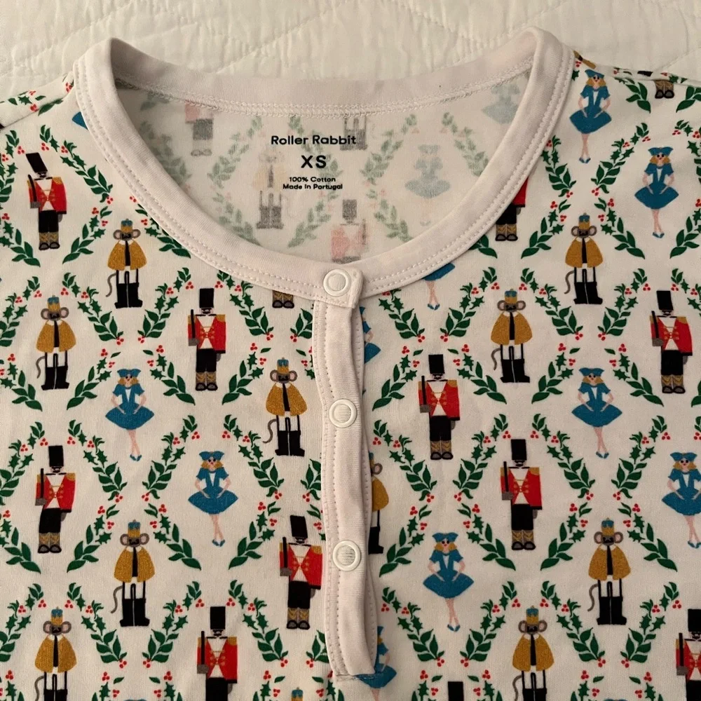 Roller Rabbit Pajama Top - Picture 2 of 4